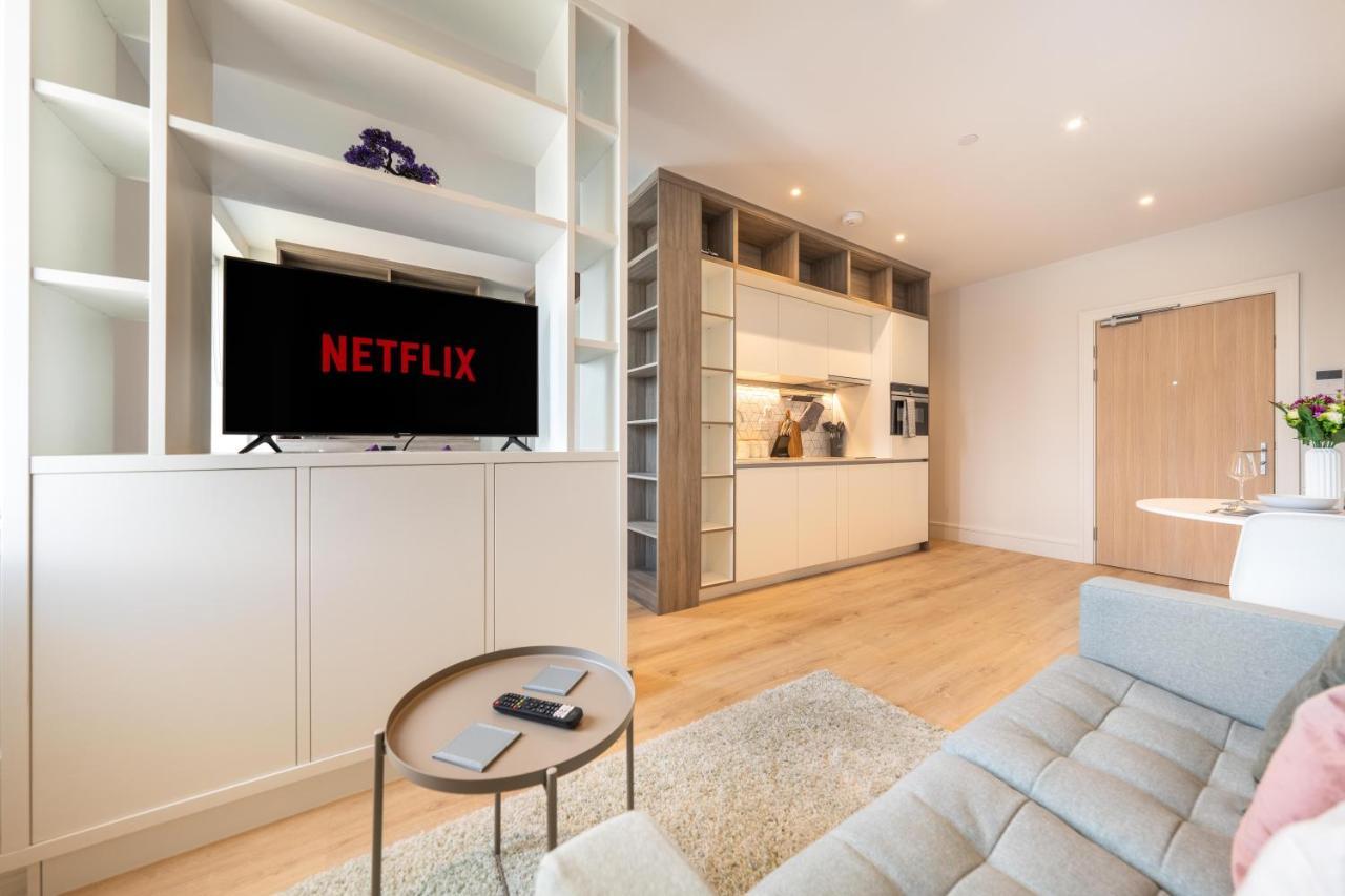 Cozy Apartments - Free Wifi And Parking Onsite Feltham Εξωτερικό φωτογραφία