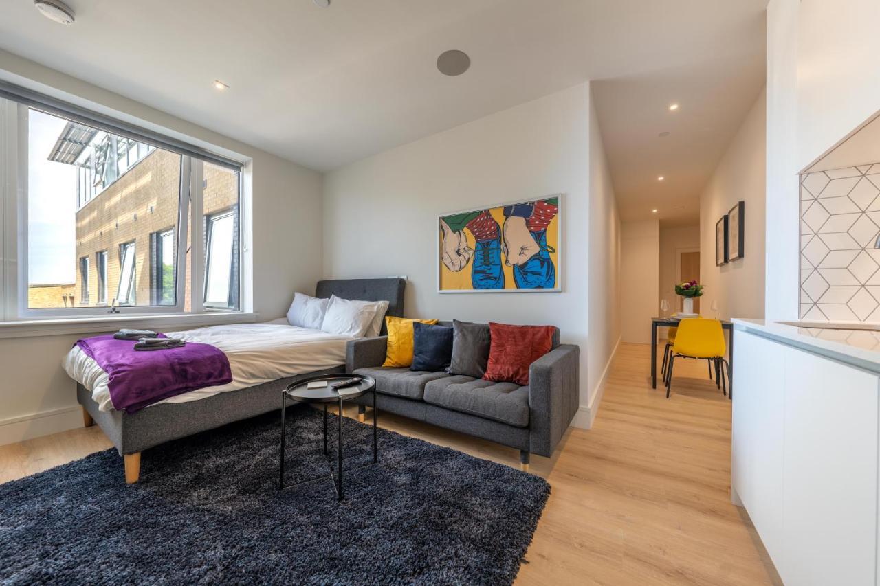 Cozy Apartments - Free Wifi And Parking Onsite Feltham Εξωτερικό φωτογραφία